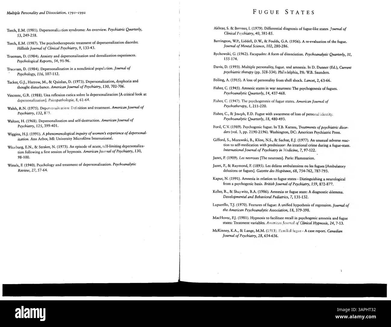 La seconda edizione di questa bibliografia offre un riferimento completo su personalità multiple, disturbi dissociativi e condizioni legate al trauma. Include lavori sugli stati fugue, la depersonalizzazione e l'amnesia, insieme agli aggiornamenti e alle correzioni delle edizioni precedenti. Foto Stock