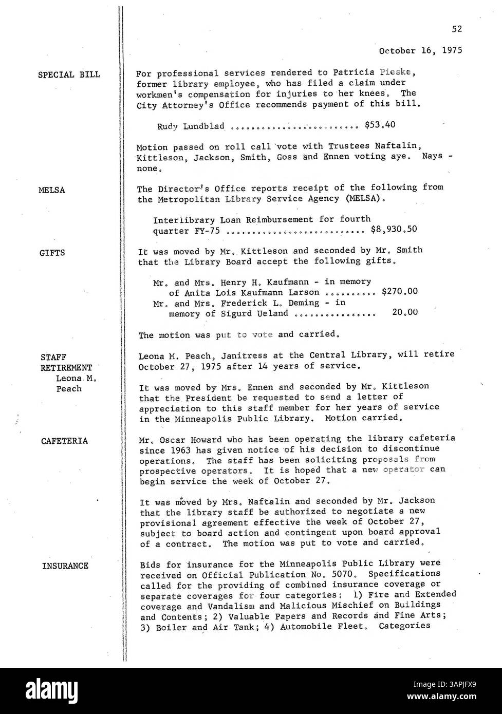 I 1975 minuti della riunione del Consiglio di amministrazione della Biblioteca pubblica di Minneapolis catturano le decisioni chiave sui servizi, le politiche e le operazioni della biblioteca, riflettendo la governance e le attività del Consiglio durante tutto l'anno. Foto Stock