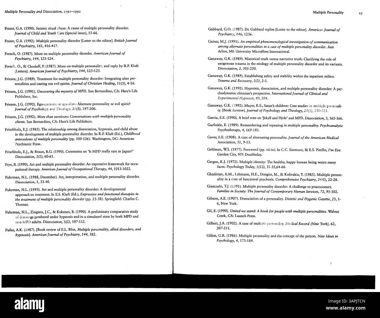 La seconda edizione di questa bibliografia include sia le voci originali che quelle aggiornate sulla personalità multipla e la dissociazione. Evidenzia la ricerca in più aree, tra cui dissociazione, stati di fuga, depersonalizzazione e implicazioni legali delle condizioni di salute mentale, offrendo una guida completa alla letteratura accademica disponibile su questi argomenti. Foto Stock