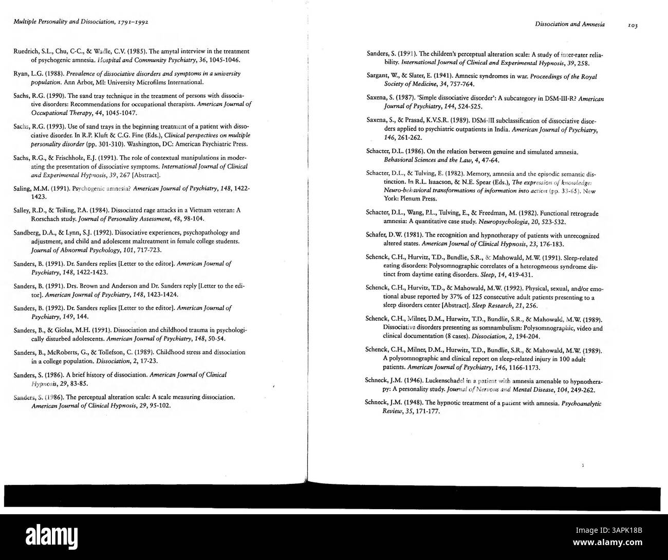 Questa seconda edizione della bibliografia della University of Oregon Libraries descrive le opere sulla personalità multipla e la dissociazione dal 1791 al 1992. Include riferimenti aggiornati e corregge gli errori degli articoli precedenti. I principali argomenti trattati includono la dissociazione, l'amnesia e gli stati di fuga, insieme agli aspetti legali e psicologici. Foto Stock