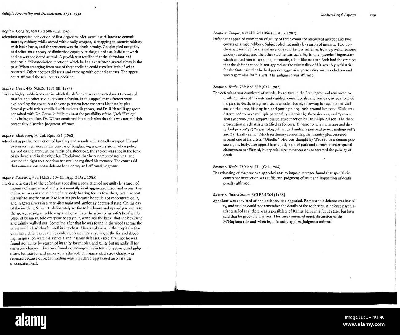 Questa bibliografia aggiornata fornisce un resoconto completo della ricerca sulla personalità multipla e la dissociazione dal 1791 al 1992. Copre un'ampia gamma di argomenti, tra cui stati di fuga, depersonalizzazione, amnesia dissociativa e problemi medico-legali, con correzioni per errori di articolo precedenti. Foto Stock