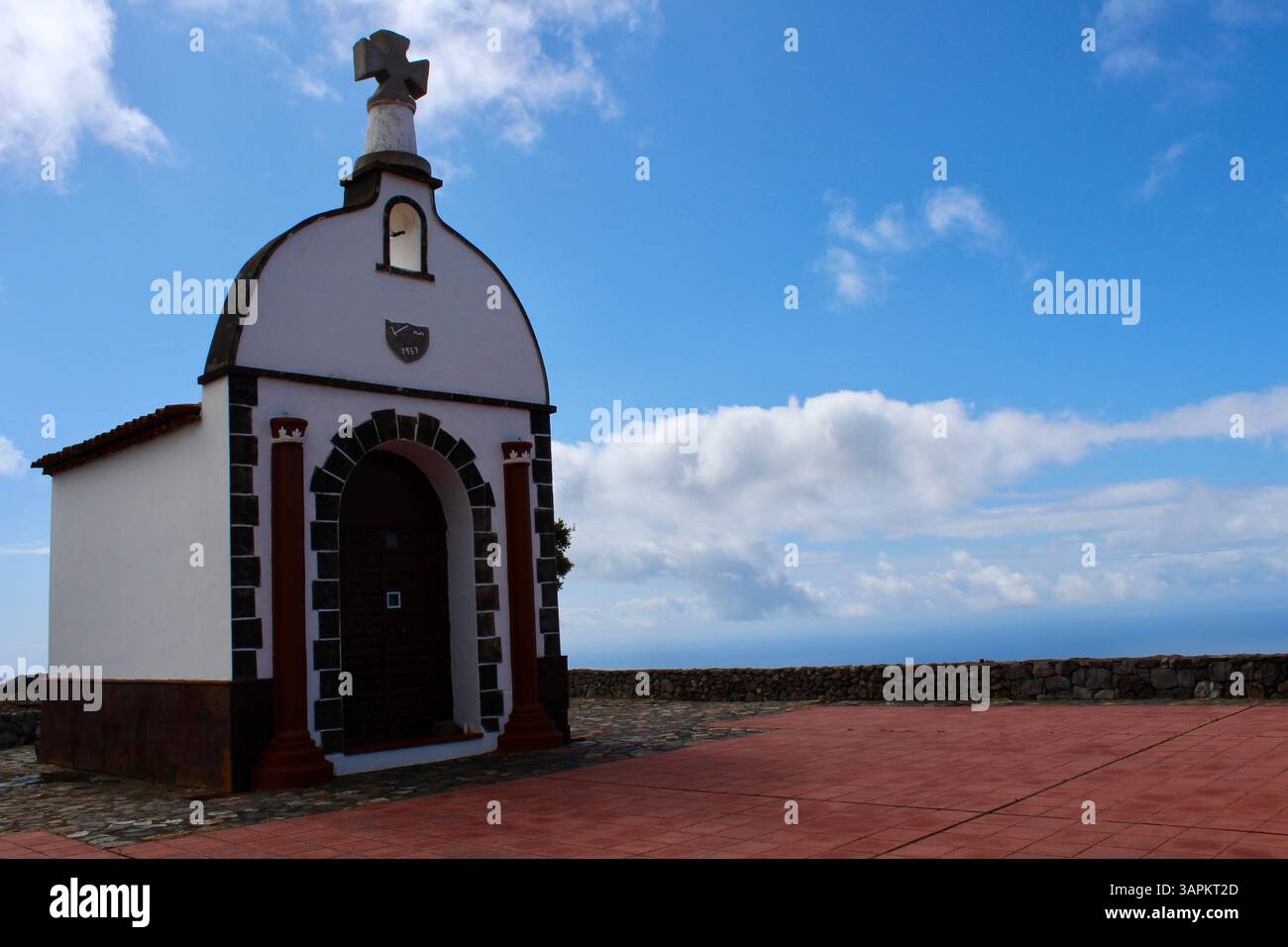 Ermita de San Isidro cappella di Roque Calvario picco, a Alajero, La Gomera, isole Canarie, Spagna Foto Stock
