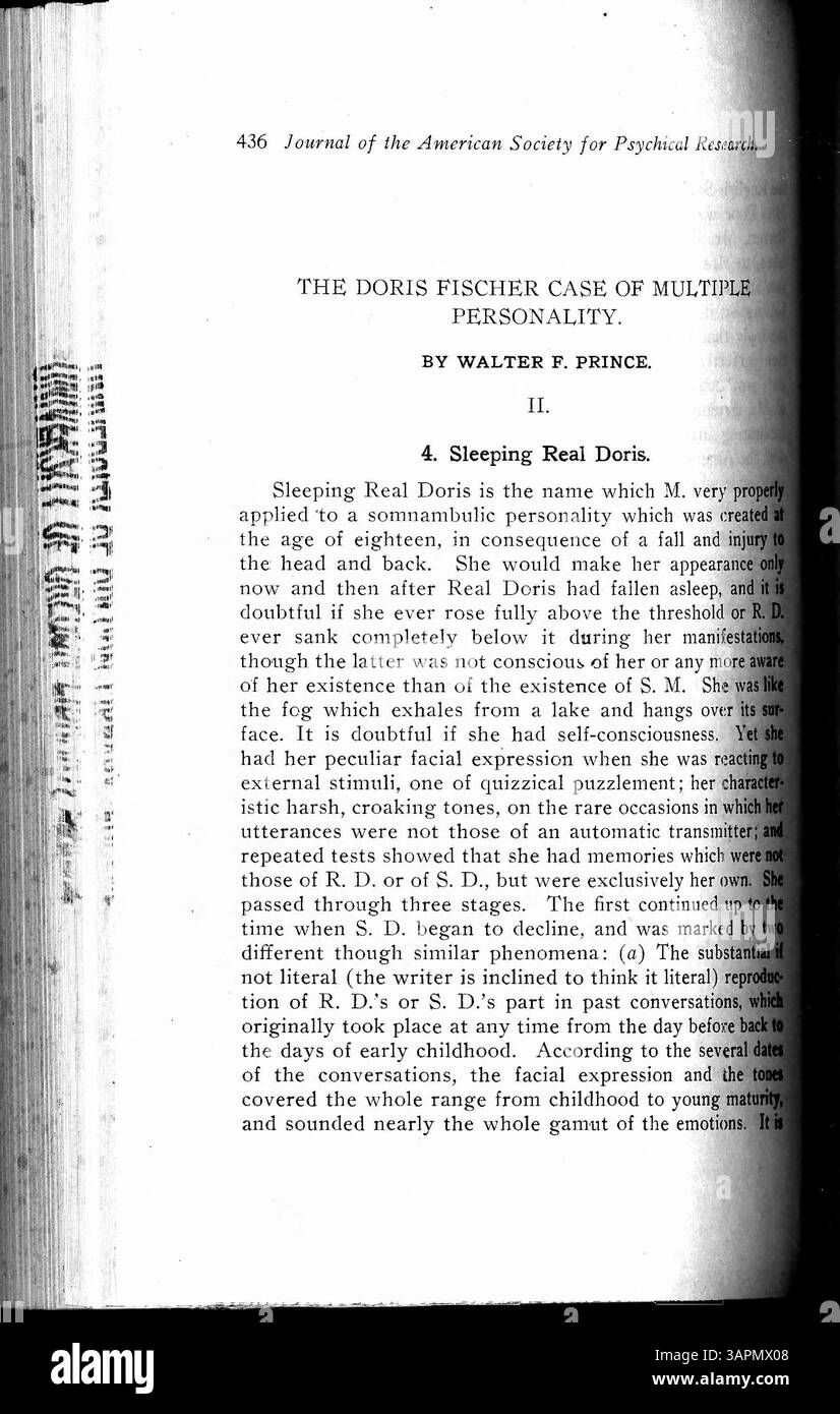 Il caso Doris Fischer discute di una donna a cui sono state diagnosticate personalità multiple fin dall'infanzia. Alcuni sono stati innescati da eventi traumatici, mentre la causa di altri rimane poco chiara. Una personalità è unica per essere cosciente, in grado di coesistere e assumere il controllo di altre personalità. Doris è stata osservata da vicino per quasi quattro anni, con cinque personalità distinte. Il Dr. Prince fornisce informazioni dettagliate sui loro comportamenti e azioni. Foto Stock