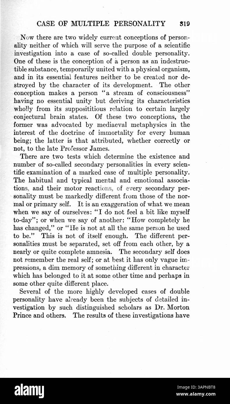 Questo studio esamina il caso di Doris Fischer di personalità multiple, attribuite alle crisi della sua vita, tra cui gli abusi dei genitori e la morte di sua madre. L'autore discute i tratti fisici e i comportamenti di ogni personalità e descrive le osservazioni del medico e il processo di trattamento nell'arco di tre anni, portando al successo nel trattamento. Foto Stock