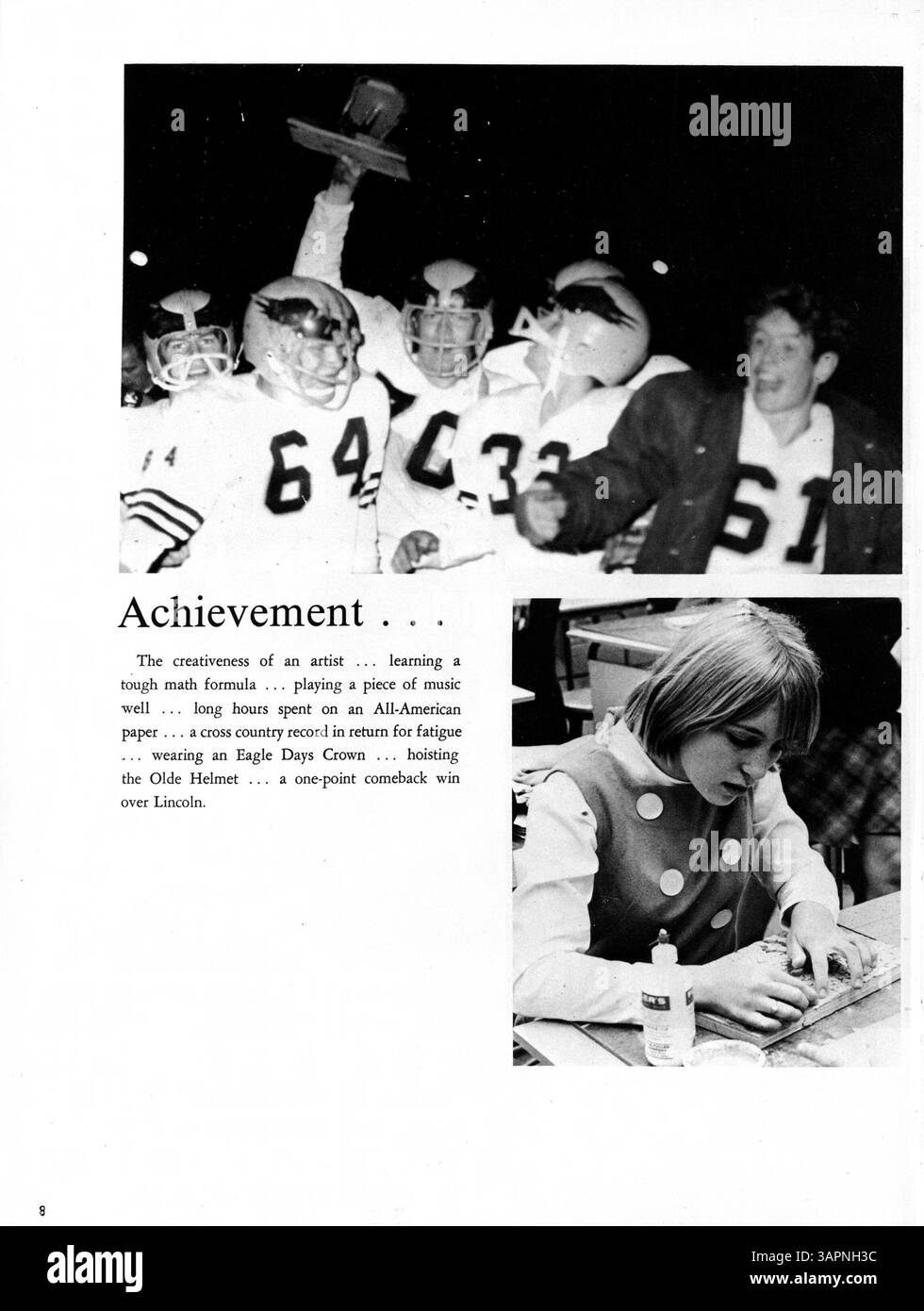 L'annuario 1967 Profiles per la Kennedy High School cattura gli eventi dell'anno scolastico 1966-1967. Include fotografie di studenti, insegnanti, club, atletica e altre attività scolastiche, offrendo un'istantanea della comunità scolastica e della vita studentesca durante quel periodo. Foto Stock