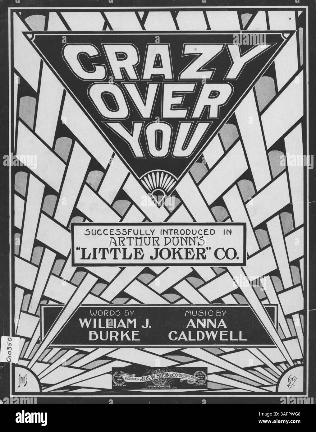 La canzone "Crazy Over You" è stata introdotta in "Little Joker" Co. Di Arthur Dunn Presenta la targa numero 5135, con la copertina posteriore che mostra un brano musicale di "After They Get the Hay" di S.R. Henry e J.J. Walker. Foto Stock