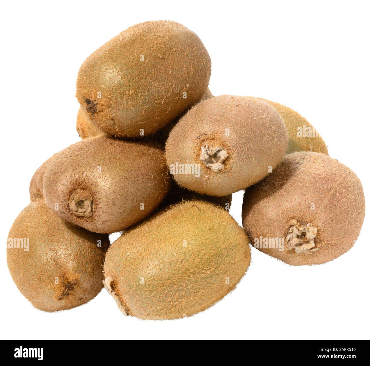 Un gruppo di diversi kiwi interi con la loro caratteristica pelle marrone confuso, fondo isolato Foto Stock