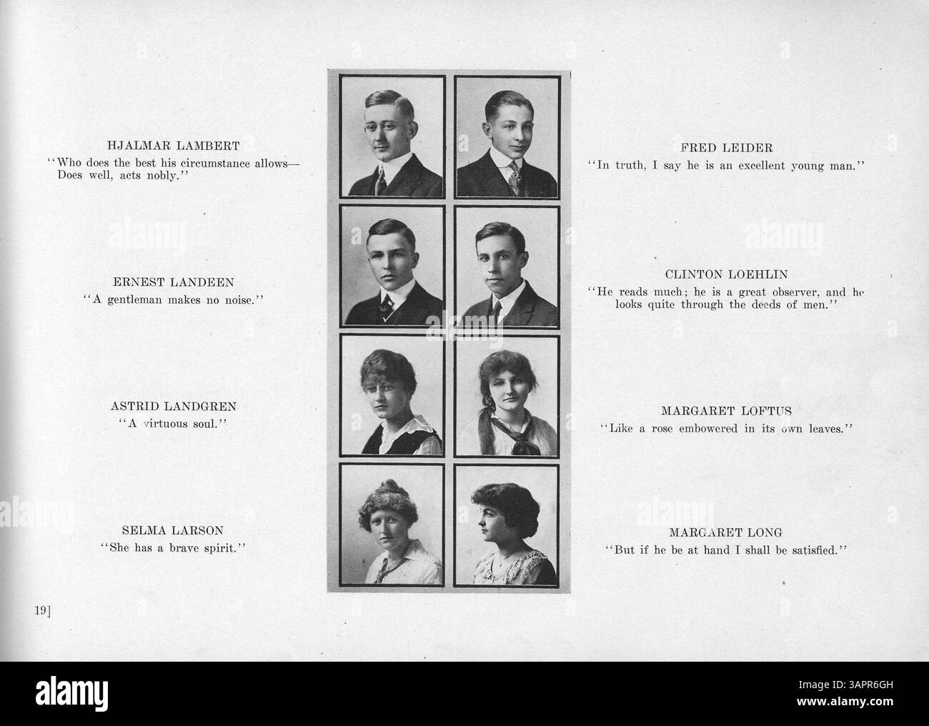 Questo annuario delle scuole superiori del 1915, intitolato "il cardinale", cattura gli studenti, gli insegnanti, i club scolastici, le squadre di atletica e gli eventi significativi dell'anno accademico 1914-1915 presso la East High School. Serve come registro storico della vita studentesca e delle attività scolastiche durante questo periodo. Foto Stock