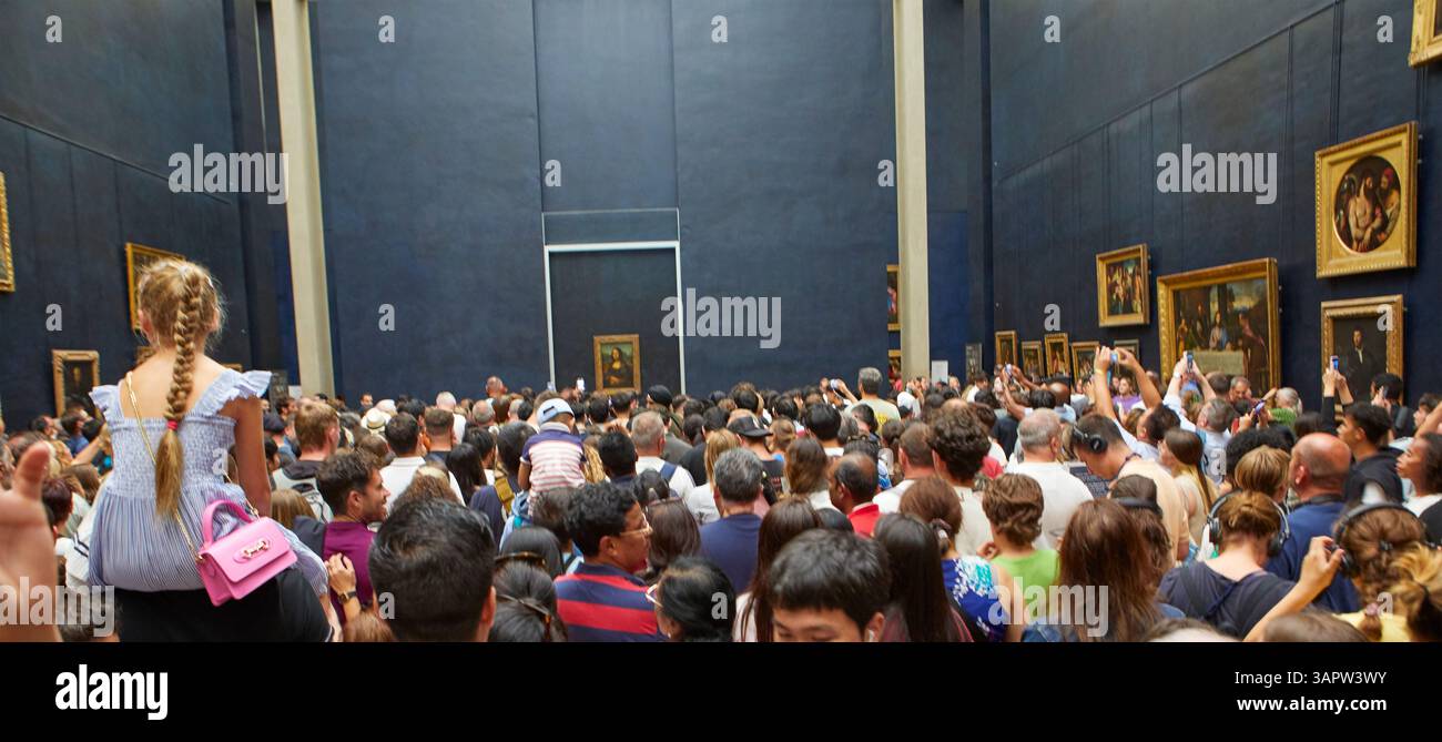 La Gioconda dipinge al Museo del Louvre, Parigi, Francia Foto Stock
