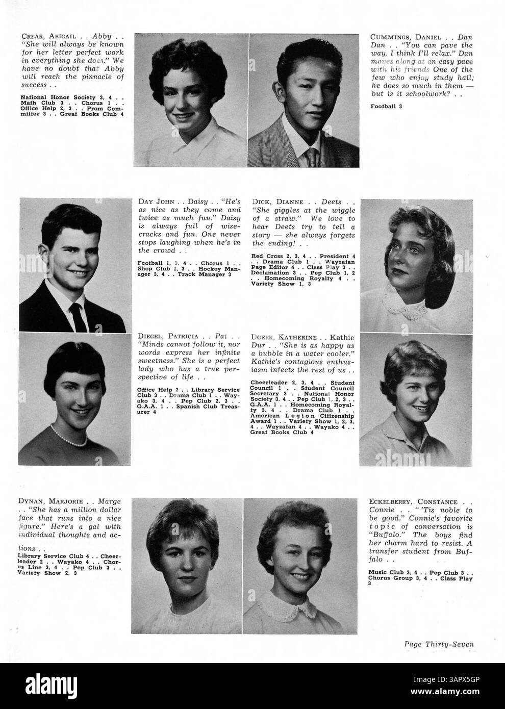 Il Wayzata High School Yearbook 1960, Wayako 60, mette in evidenza i risultati degli studenti, i club scolastici, gli eventi sportivi, e il coinvolgimento degli insegnanti durante l'anno scolastico 1959-1960, offrendo una visione completa della vita scolastica. Foto Stock