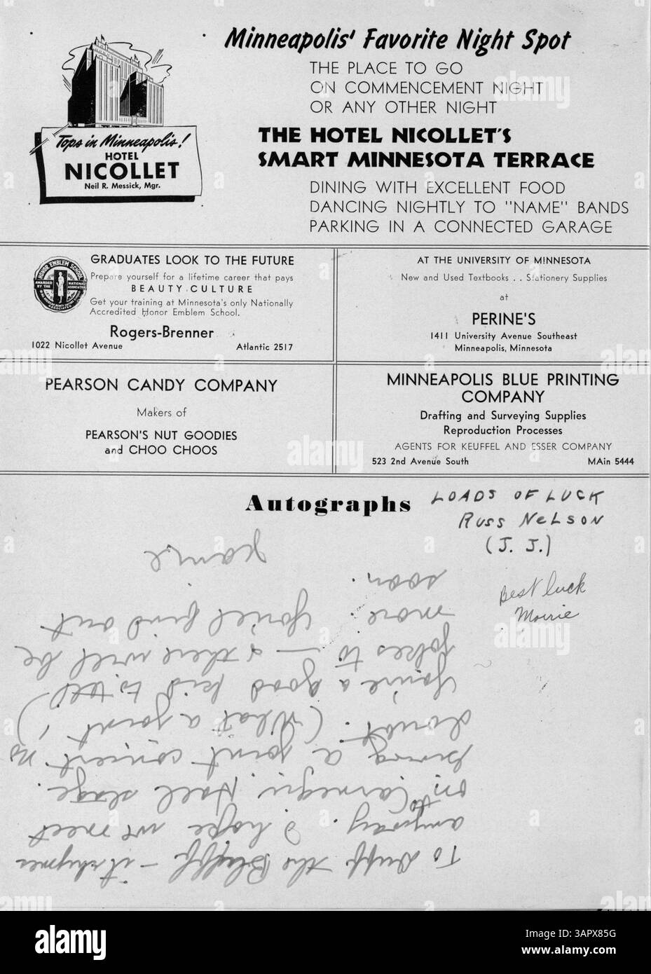 Questa edizione 1943 del Polaris Yearbook della North High School presenta la vita studentesca, i risultati accademici e atletici, i club e la storia afroamericana durante l'anno scolastico 1942-1943. Foto Stock