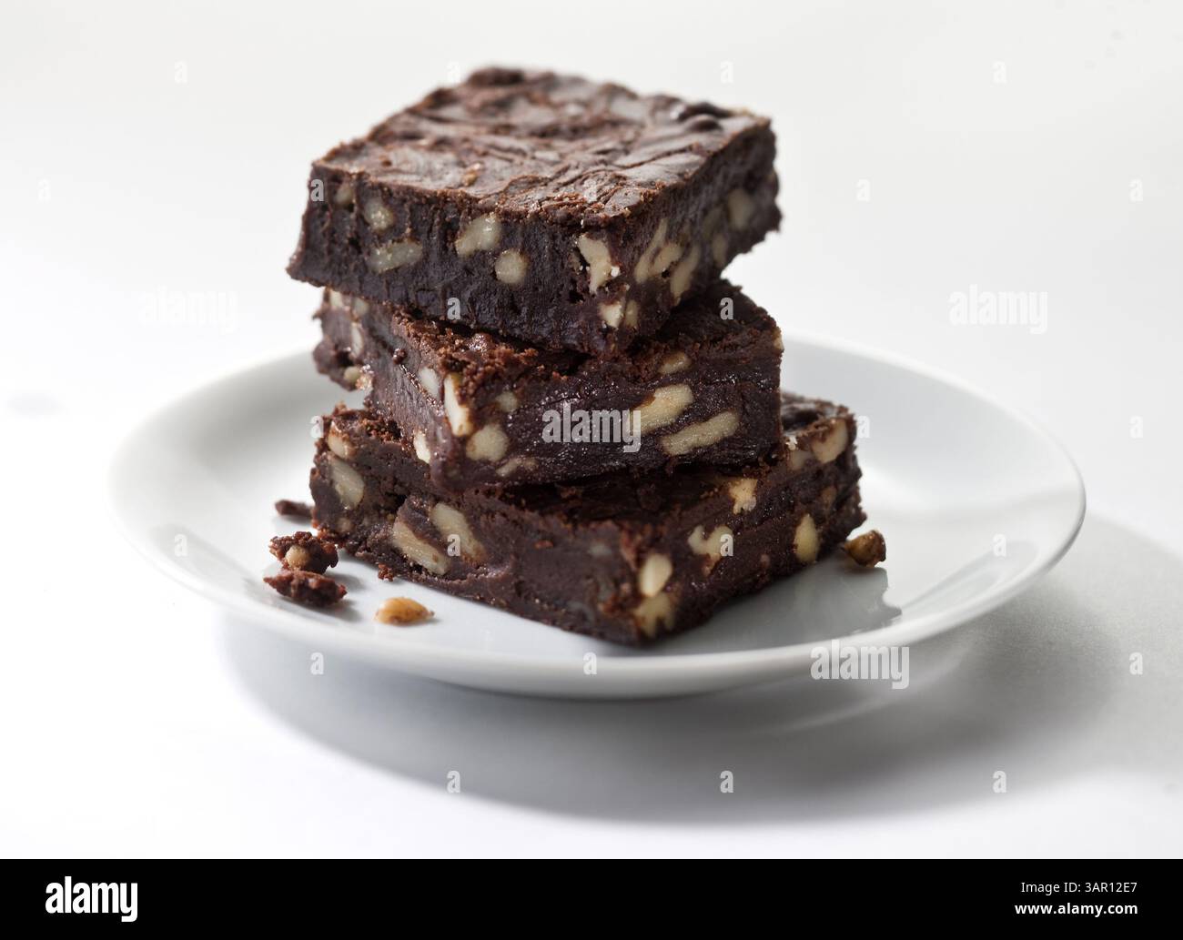 12 luglio 2011 - Chicago, Illinois, USA - se la tua famiglia ha un cibo confezionato che ama, come i brownie, vale la pena di farlo da zero per un gusto migliore e meno conservanti e ingredienti sconosciuti. (Immagine di credito: © Bill Hogan/Chicago Tribune/MCT/ZUMAPRESS.com) Foto Stock 12 luglio 2011 - Chicago, Illinois, USA - se la tua famiglia ha un cibo confezionato che ama, come i brownie, vale la pena di farlo da zero per un gusto migliore e meno conservanti e ingredienti sconosciuti. (Immagine di credito: © Bill Hogan/Chicago Tribune/MCT/ZUMAPRESS.com) Foto Stock