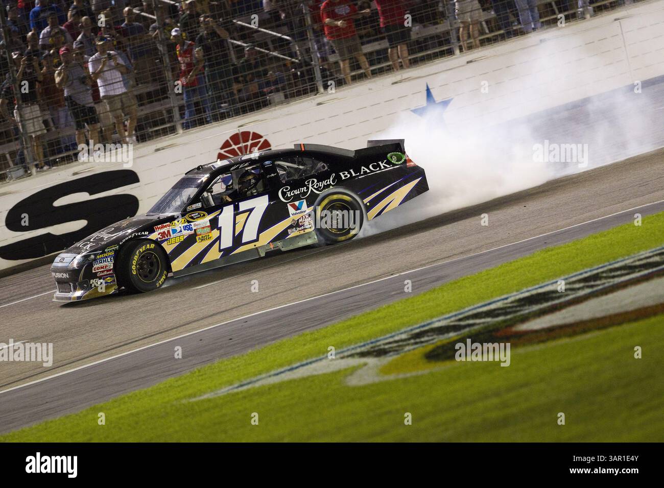 FORT WORTH, TX - APR 09, 2011: Matt Kenseth (17) vince la gara Samsung Mobile 500 al Texas Motor Speedway di Fort Worth, Texas. (Immagine di credito: © ASP/Cal Sport Media/ZUMAPRESS.com) Foto Stock