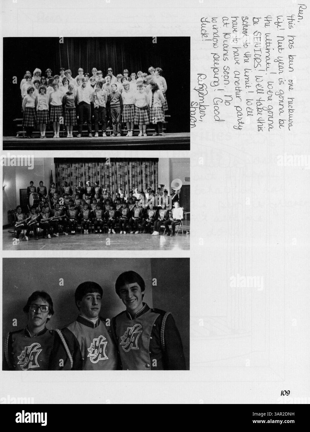 L'annuario "Angelus 1984: Center Stage" dell'Accademia dei Santi Angeli mostra l'anno scolastico 1983-1984 con la documentazione di studenti, docenti, atletica, club ed eventi chiave. Foto Stock