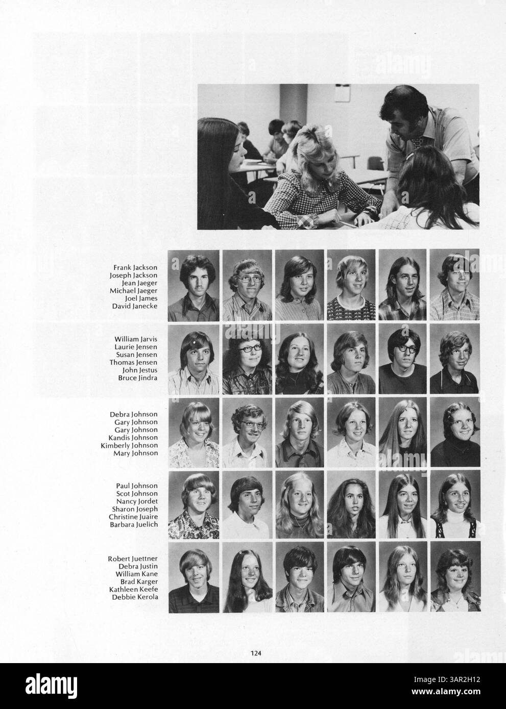The Park Center High Yearbook 1974, Pirate Vol. III, è una documentazione dell'anno scolastico 1972-1973, con varie attività per gli studenti, momenti salienti della facoltà ed eventi scolastici chiave. Foto Stock