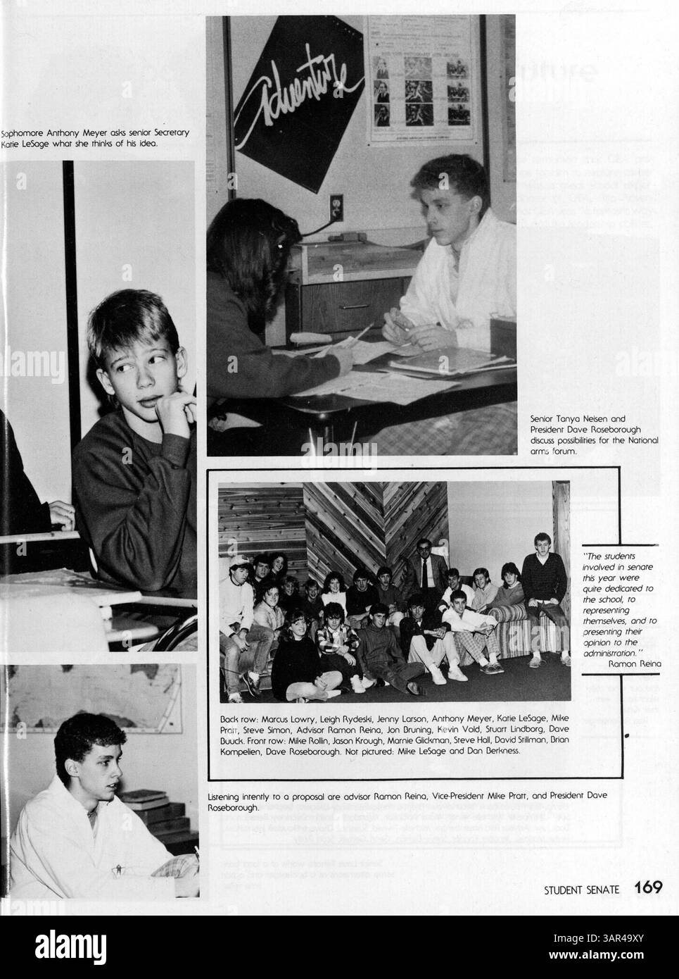 L'annuario "Regalia: Out of the Blue" del 1987 della Hopkins High School documenta i risultati accademici, le attività studentesche e gli eventi sportivi dell'anno scolastico 1986-1987. Foto Stock