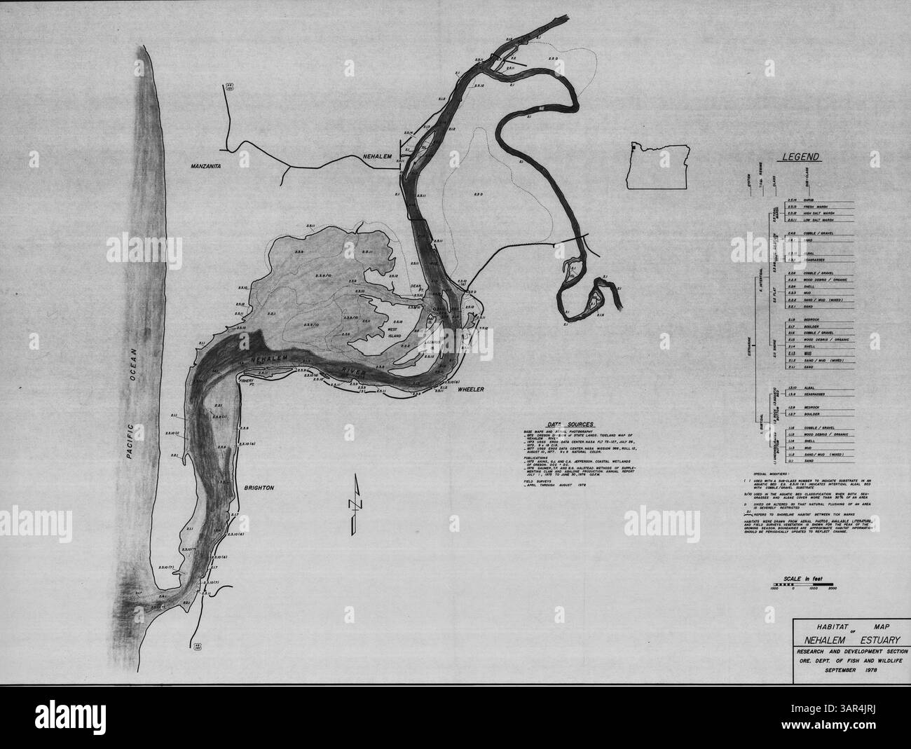 Questa mappa degli habitat dell’estuario del Nehalem, ricavata dal progetto di inventario dell’estuario (1978), mostra la disposizione ecologica basata su indagini sul campo condotte tra aprile e agosto. Viene utilizzato per comprendere le aree di habitat all'interno dell'estuario. Foto Stock