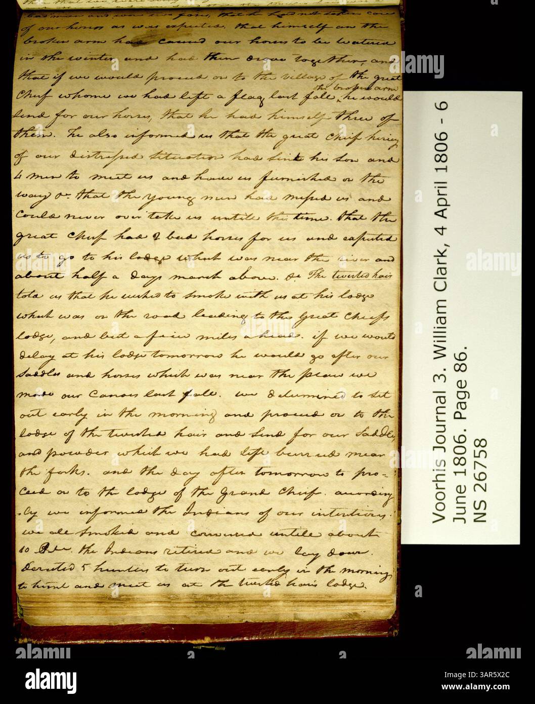 Il Voorhis Journal No. 3, dal 4 aprile al 6 giugno 1806, nella Clark Family Collection racconta l'esplorazione del fiume Columbia. Documenta la perdita di una piroga e di una canoa, gli sforzi per commerciare cavalli con i nativi americani e un passaggio a una rotta via terra. Gli esploratori si accamparono a Camp Chopunnish e aspettarono che la neve sulle Bitterroot Mountains si sciogliesse, ritardando il loro passaggio. Il diario è inchiodato e rilegato in pelle, offrendo un resoconto storico del viaggio. Foto Stock