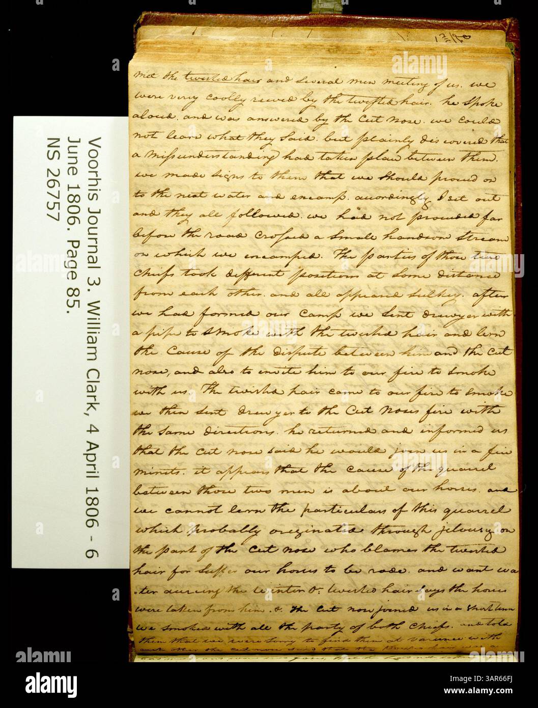 Voorhis Journal No. 3, dal 4 aprile al 6 giugno 1806, nella Clark Family Collection, racconta il viaggio lungo il fiume Columbia. Gli esploratori persero una piroga e una canoa durante la spedizione, e scambiarono con i nativi americani per ottenere cavalli. Spostarono la loro rotta verso il fiume Clearwater e si accamparono a Camp Chopunnish per aspettare che la neve nelle Bitterroot Mountains si sciogliesse. Il diario, rilegato in pelle e scritto con inchiostro, offre un resoconto storico del viaggio. Foto Stock