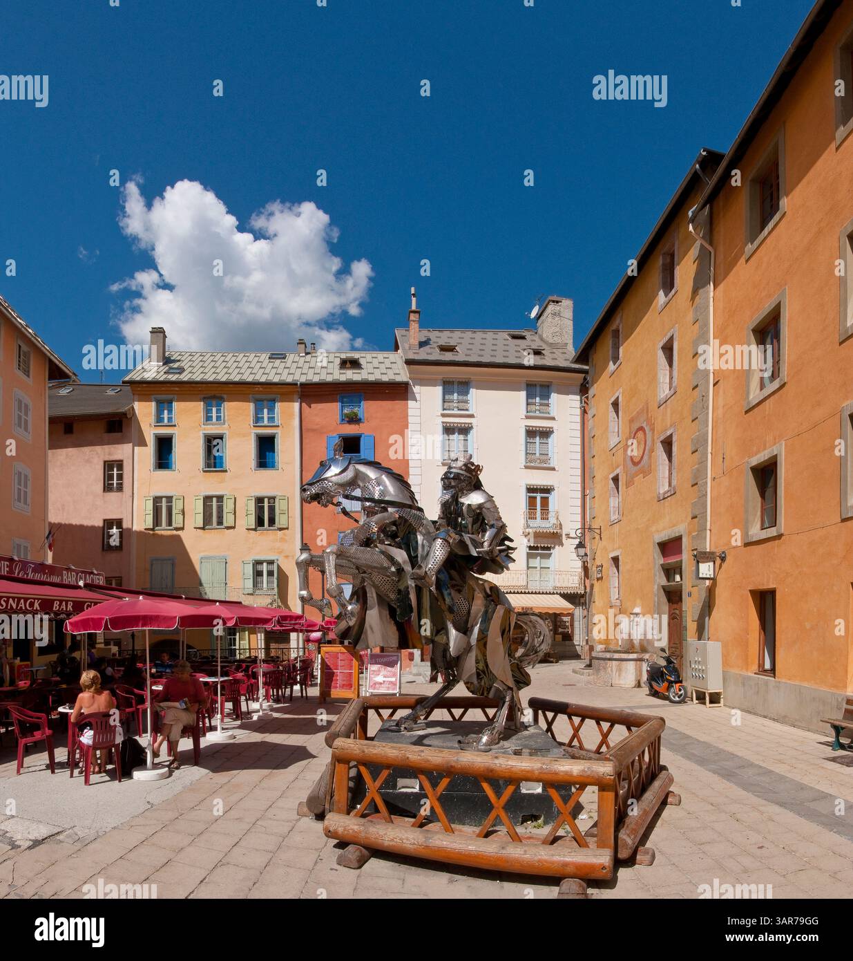 Square in the Cité Vauban, Briancon, Hautes-Alpes, Frankrijk, Francia, René van der Meer Foto Stock