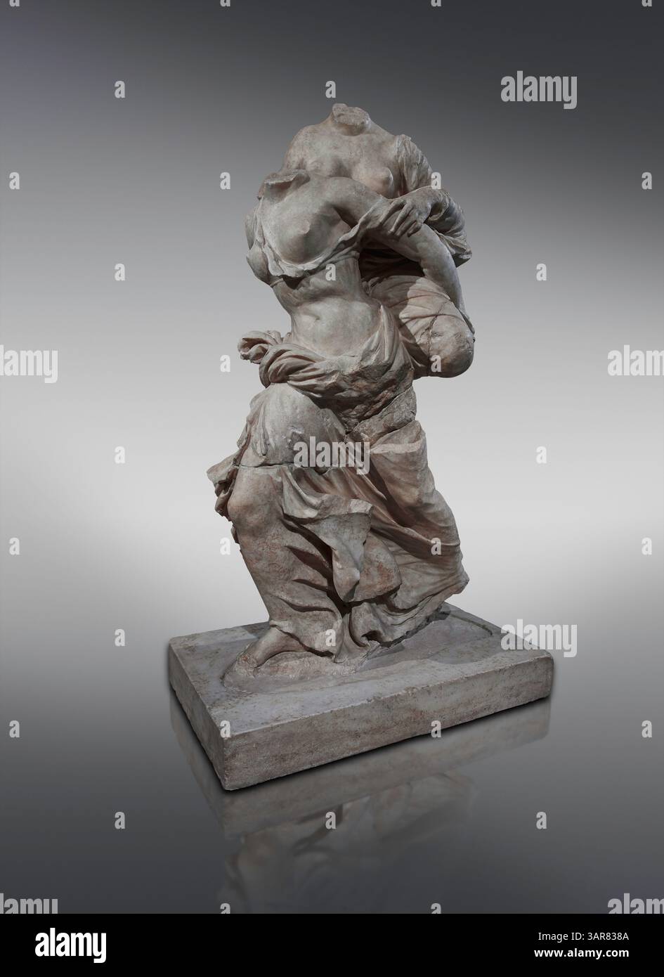 Gruppo di statue greche raffiguranti ragazze che giocano a un gioco di efedrismo, IV secolo a.C. Scavato dal Museo Capitolino Horti Lamiani Foto Stock