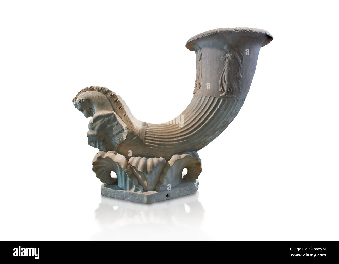 Scultura romana di una fontana a forma di corno da bere (rhytón) firmata da Ponzio. Museo Capitolione Roma, inv. MC1101. Un rhyton era una cera Foto Stock