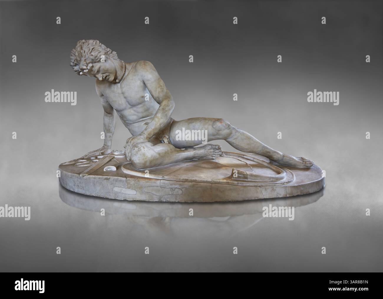 Statua di marmo romana conosciuta come Gallia Capitolina (anche Gallia morente e Gladiatore morente). 60 - 40 a C copia di Aneralier bronzo statua greca del 323 - Foto Stock