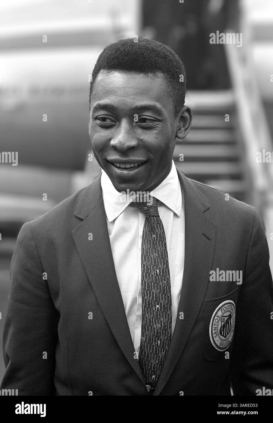 Pele. Ritratto del leggendario calciatore brasiliano, Edson Arantes do Nascimento ("Pelé": 1940-2022), nel 1962 Foto Stock