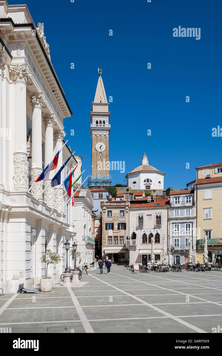 Piazza Tartini (Tartinijev trg), Pirano, Slovenia Foto Stock