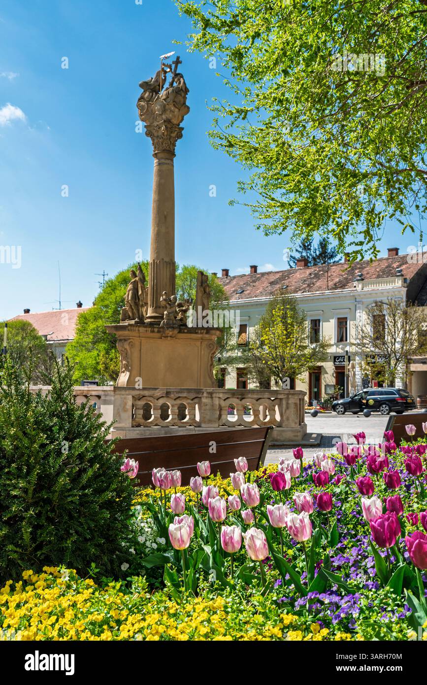 La piazza principale della città di Keszthely in primavera. Foto Stock