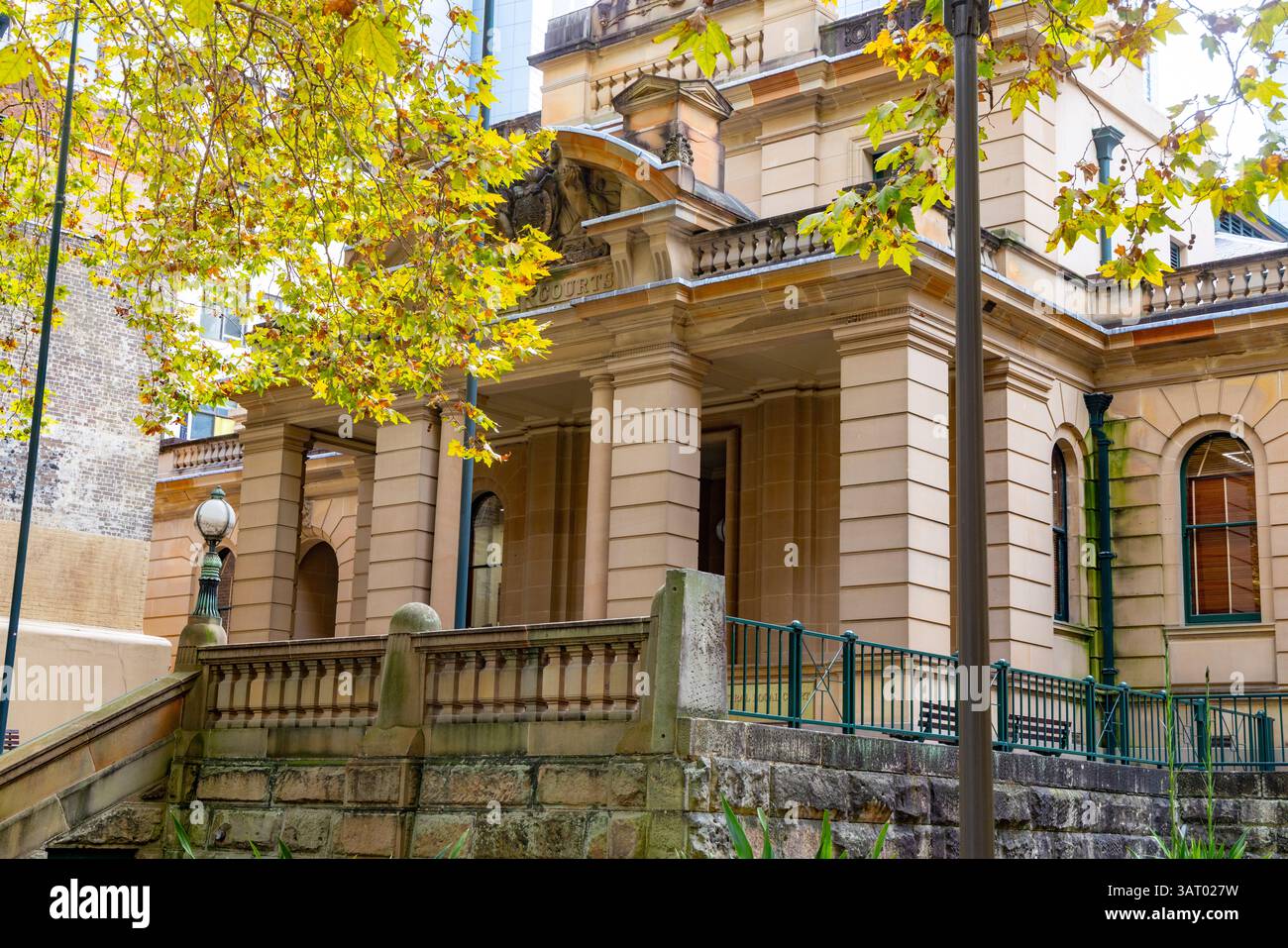 Sydney Central District Court, edificio storico aperto nel 1892, Liverpool Street nel centro di Sydney, Australia Foto Stock