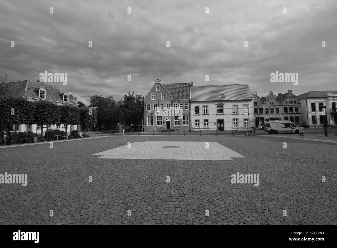 Vista della città e piazza del mercato della città di Norden, distretto di Aurich, bassa Sassonia, Germania, Europa Foto Stock