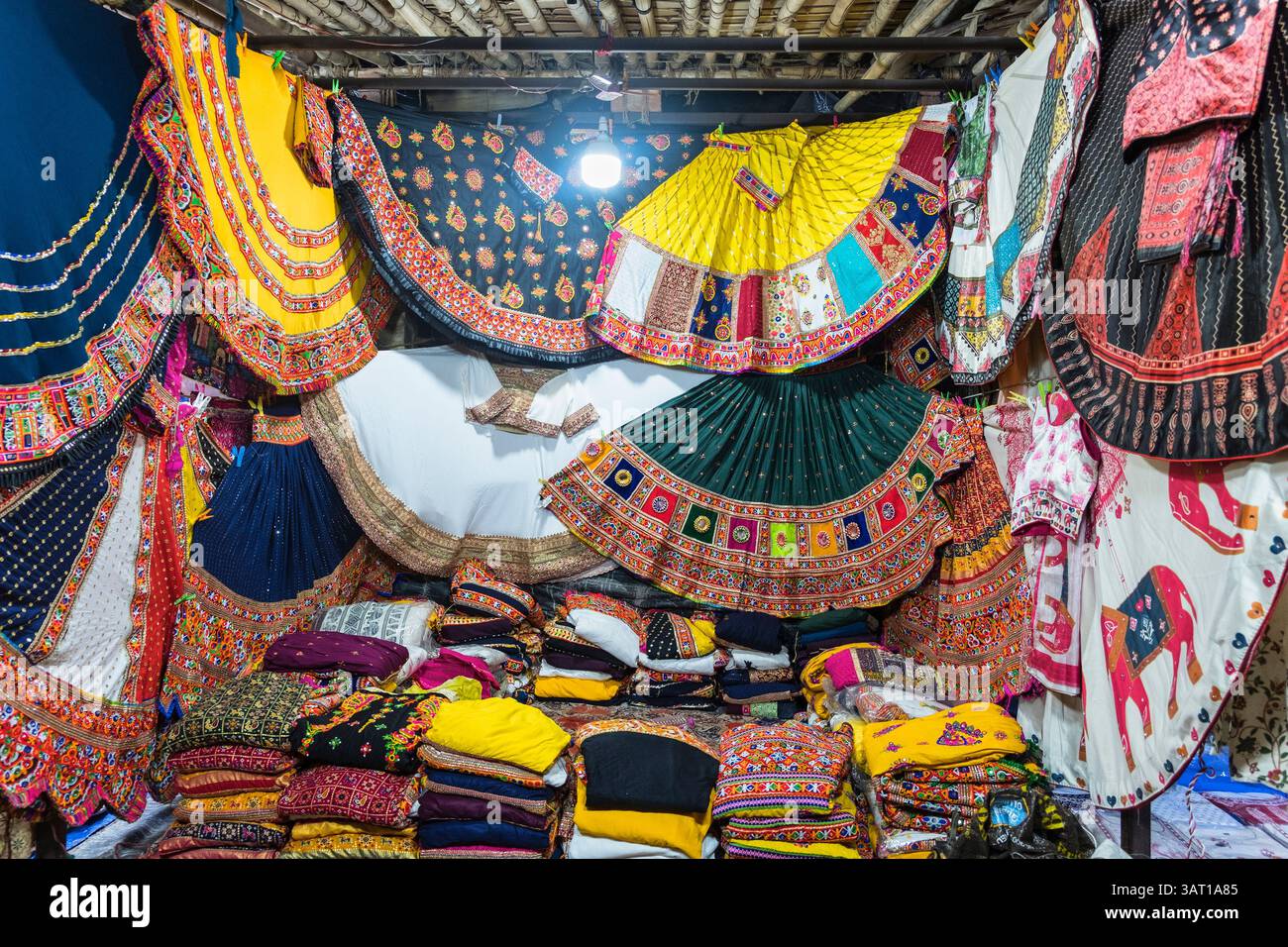 Legge Giardino Notte Mercato Ahmedabad Gujarat India Foto Stock