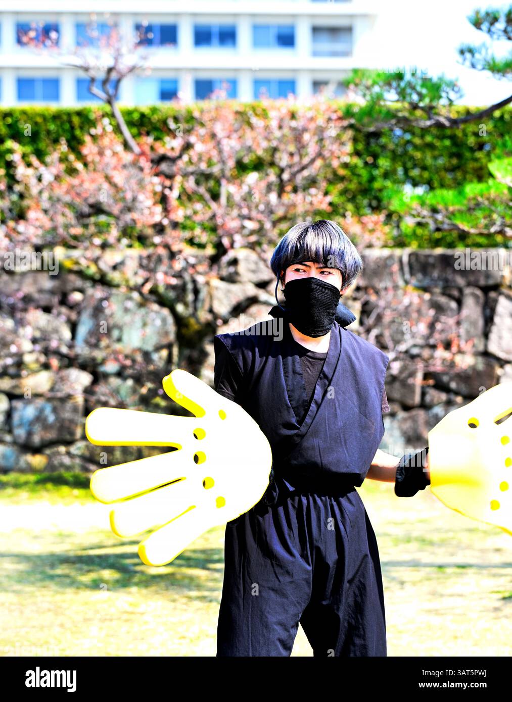 Spettacolo di samurai al castello di Hiroshima, Hiroshima Giappone Foto Stock