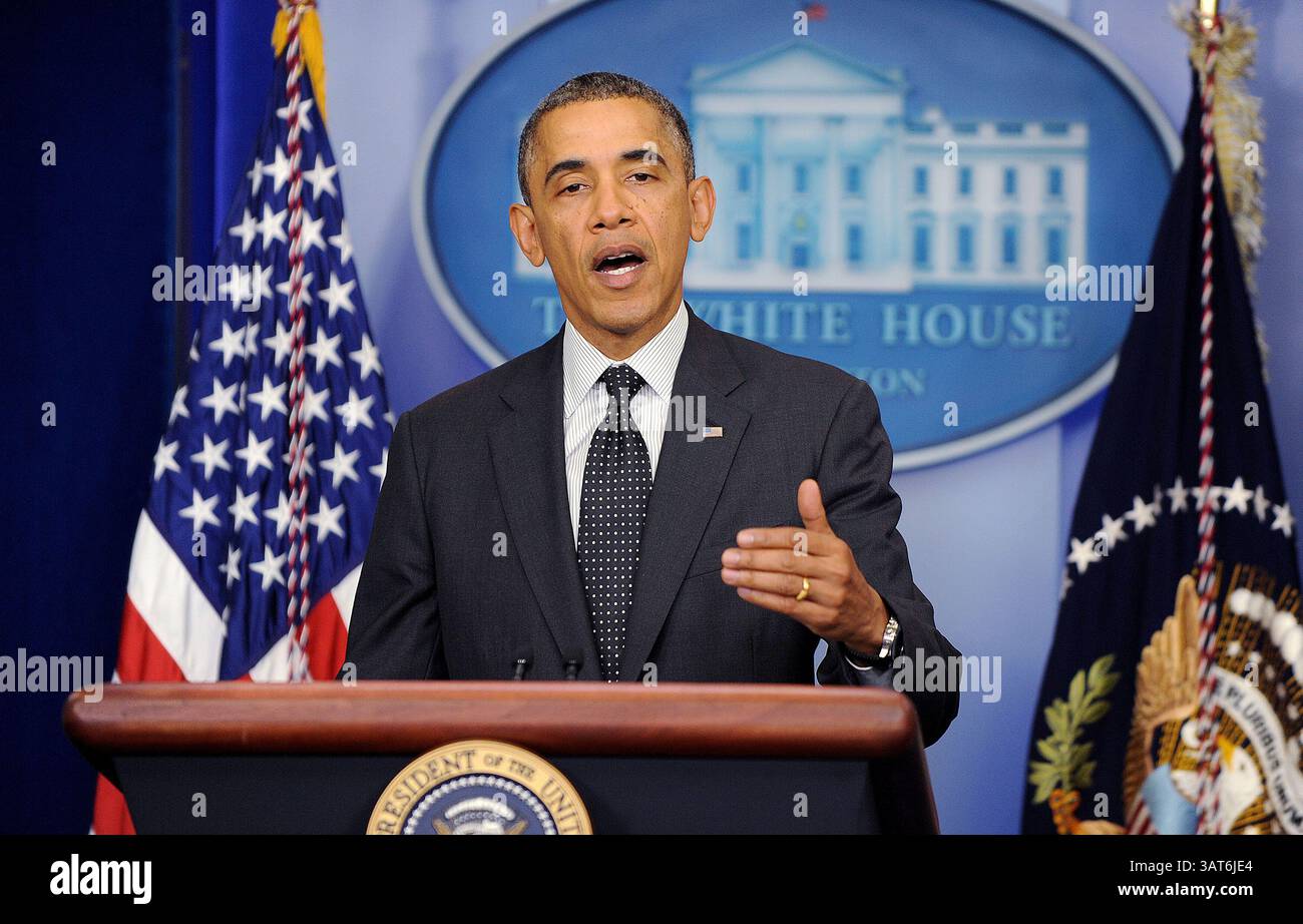 24 novembre 2013 - Washington, District of Columbia, U. S - il presidente degli Stati Uniti Barack Obama fa una dichiarazione sul voto forzato dalla leadership democratica del Senato degli Stati Uniti a passare la cosiddetta "opzione nucleare", un modo procedurale per eliminare i ostruzionisti per la maggior parte delle nomine dei presidenti, durante una conferenza stampa nella Brady Briefing Room della Casa Bianca il 21 novembre 2013 a Washington, DC. (Credit Image: © Prensa Internacional/ZUMAPRESS.com) Foto Stock