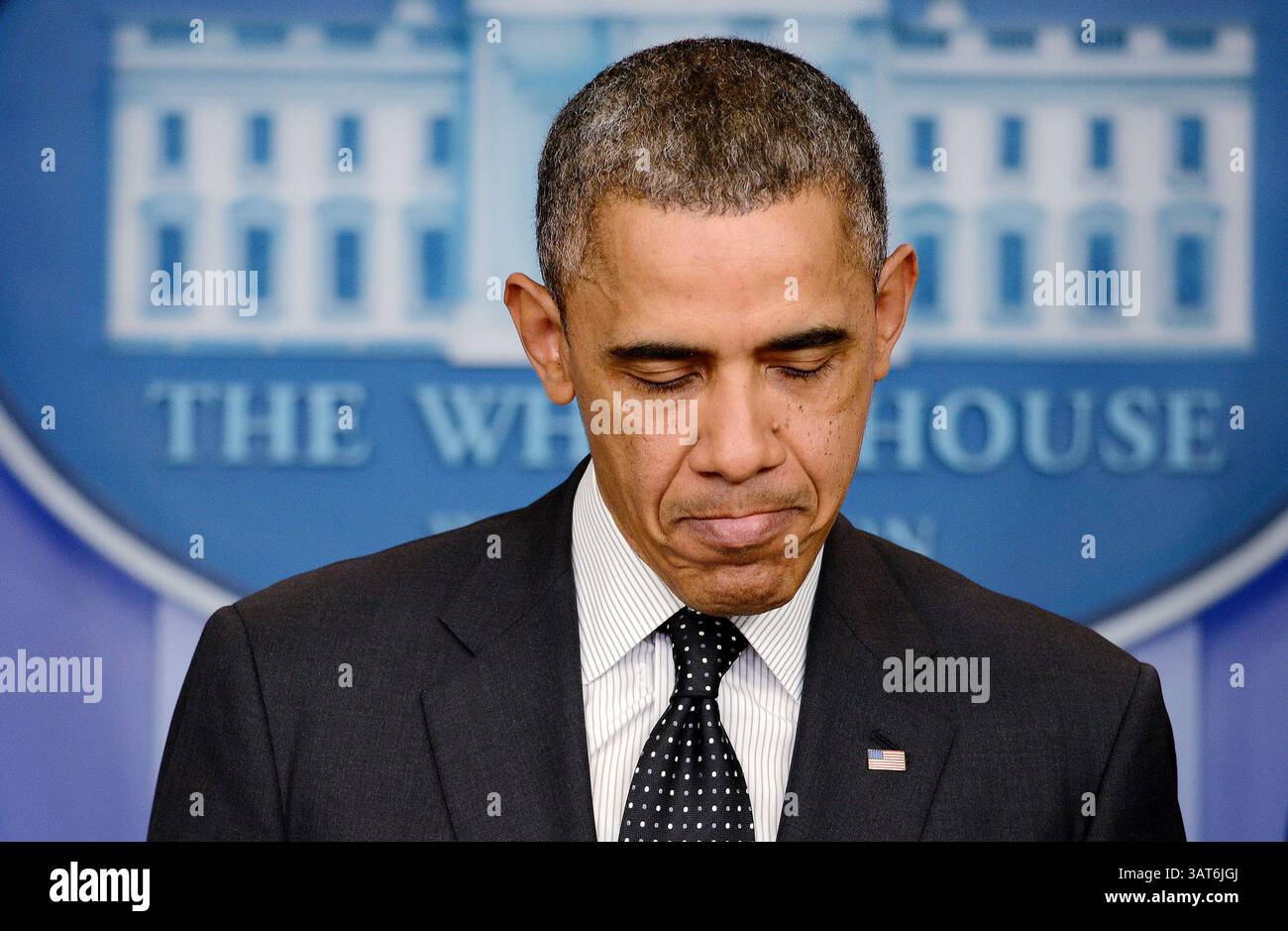 24 novembre 2013 - Washington, District of Columbia, U. S - il presidente degli Stati Uniti Barack Obama fa una dichiarazione sul voto forzato dalla leadership democratica del Senato degli Stati Uniti a passare la cosiddetta "opzione nucleare", un modo procedurale per eliminare i ostruzionisti per la maggior parte delle nomine dei presidenti, durante una conferenza stampa nella Brady Briefing Room della Casa Bianca il 21 novembre 2013 a Washington, DC. (Credit Image: © Prensa Internacional/ZUMAPRESS.com) Foto Stock