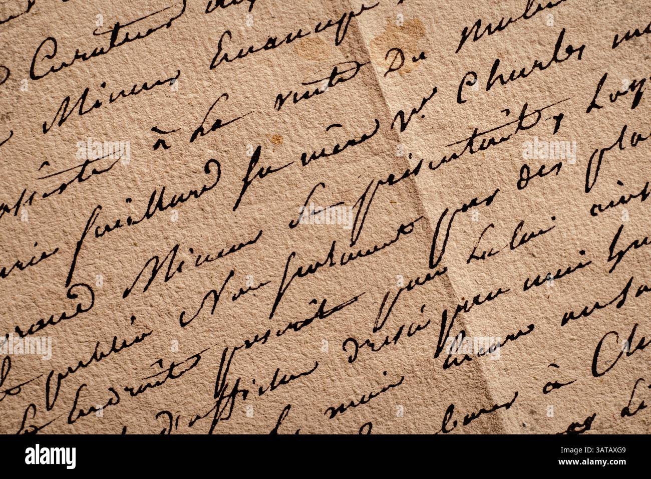 Antico sfondo di lettere scritte a mano d'epoca d'epoca, giallastro e sbiadito Foto Stock