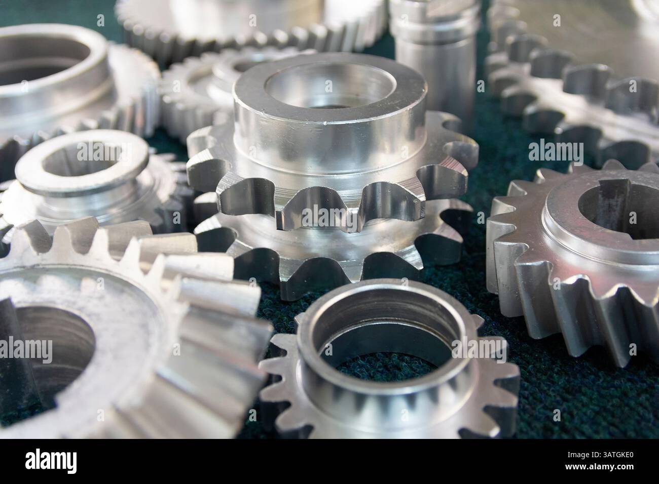 Varie marce per primo piano della trasmissione. Industria metallurgica Foto Stock