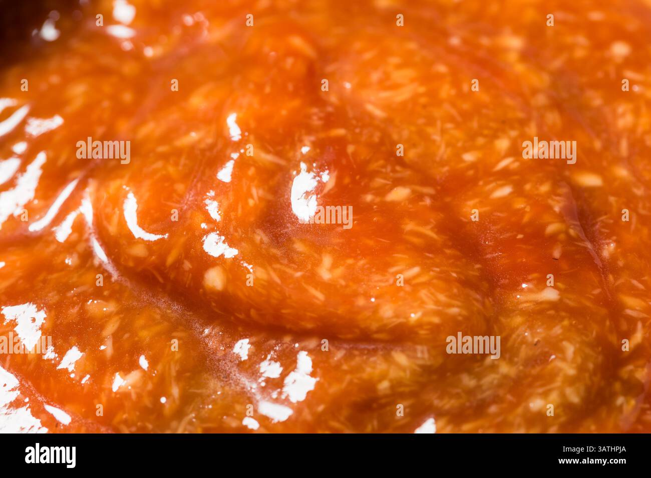 Salsa cocktail di pomodoro piccante con salsa al limone e rafano Foto Stock