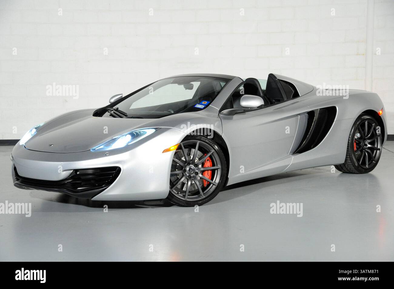 23 maggio 2016: 2013 McLaren MP4-12C (immagine di credito: © Albert pena/CSM via ZUMA Wire) Foto Stock