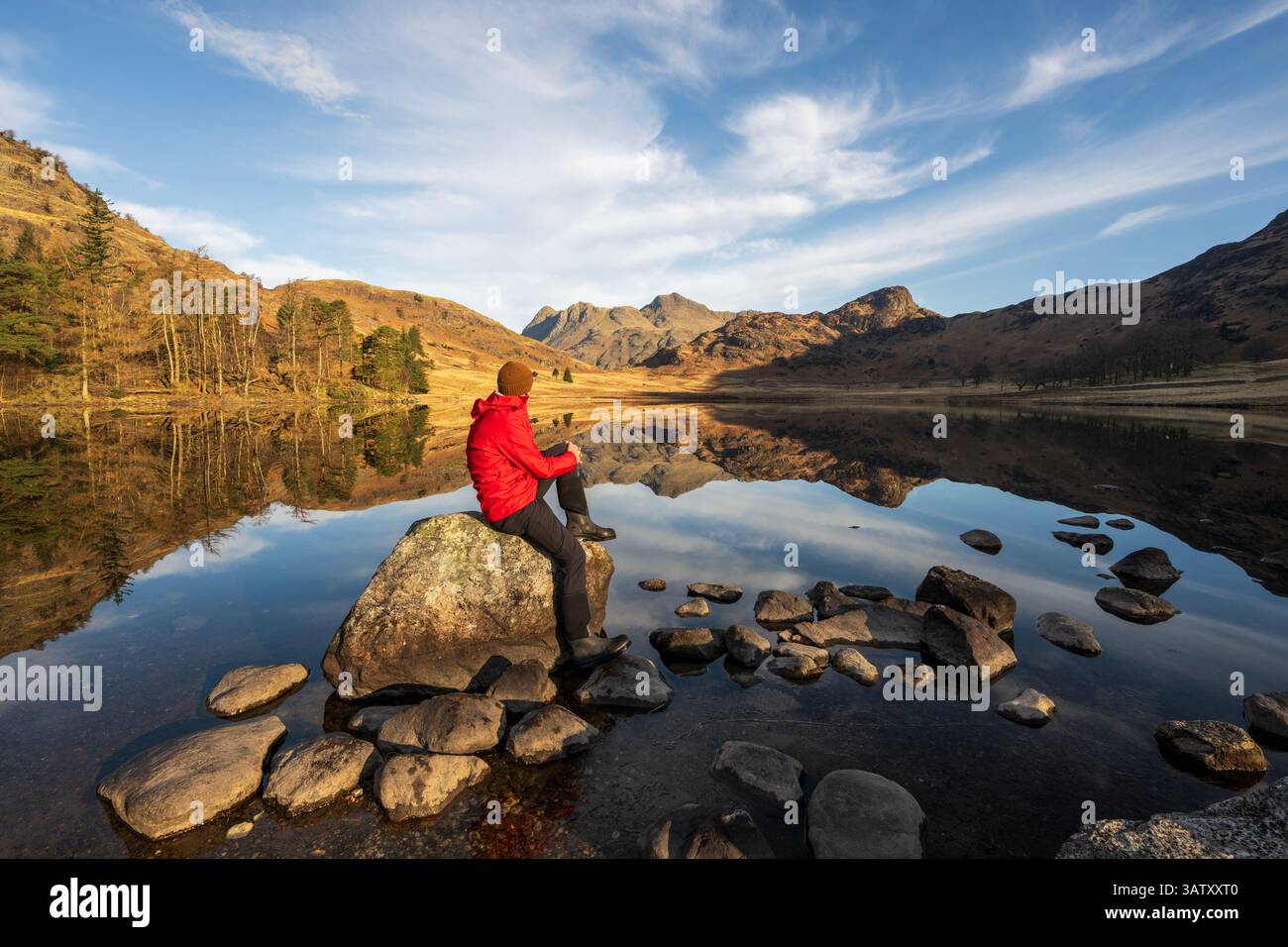 Walker nel distretto del lago Blea Tarn Foto Stock