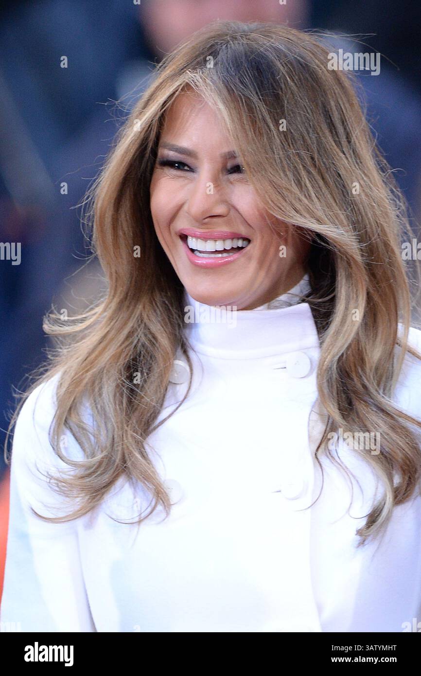 21 aprile 2016 - New York, NY, USA - 21 aprile 2016 New York City..Melania Trump partecipa a un municipio sulla NBC TODAY al Rockefeller Plaza il 21 aprile 2016 a New York City. (Immagine di credito: © Kristin Callahan/Ace Pictures via ZUMA Press) Foto Stock