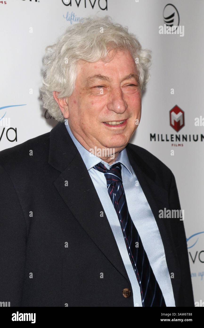 16 aprile 2016 - Beverly Hills, CA, Stati Uniti - LAS VEGAS - 16 aprile: AVI Lerner al Gala to Honor AVI Lerner e Millennium Films al Beverly Hills Hotel il 16 aprile 2016 a Beverly Hills, CA (immagine di credito: © Kathy Hutchins/Newscom via ZUMA Press) Foto Stock