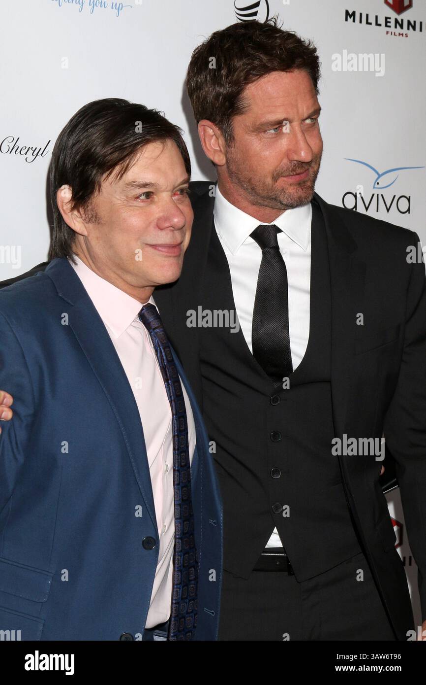 16 aprile 2016 - Beverly Hills, CA, Stati Uniti - LAS VEGAS - aprile 16: Alan Siegel, Gerard Butler all'A Gala to Honor AVI Lerner e Millennium Films al Beverly Hills Hotel il 16 aprile 2016 a Beverly Hills, CA (immagine di credito: © Kathy Hutchins/Newscom via ZUMA Press) Foto Stock