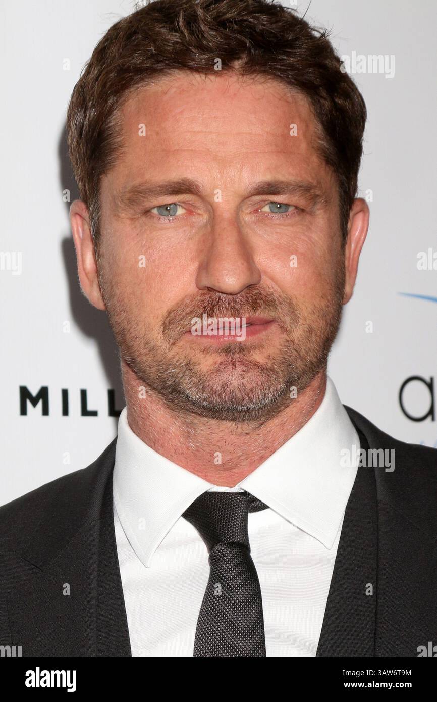 16 aprile 2016 - Beverly Hills, CA, Stati Uniti - LAS VEGAS - 16 aprile: Gerard Butler al Gala to Honor AVI Lerner e Millennium Films al Beverly Hills Hotel il 16 aprile 2016 a Beverly Hills, CA (immagine di credito: © Kathy Hutchins/Newscom via ZUMA Press) Foto Stock