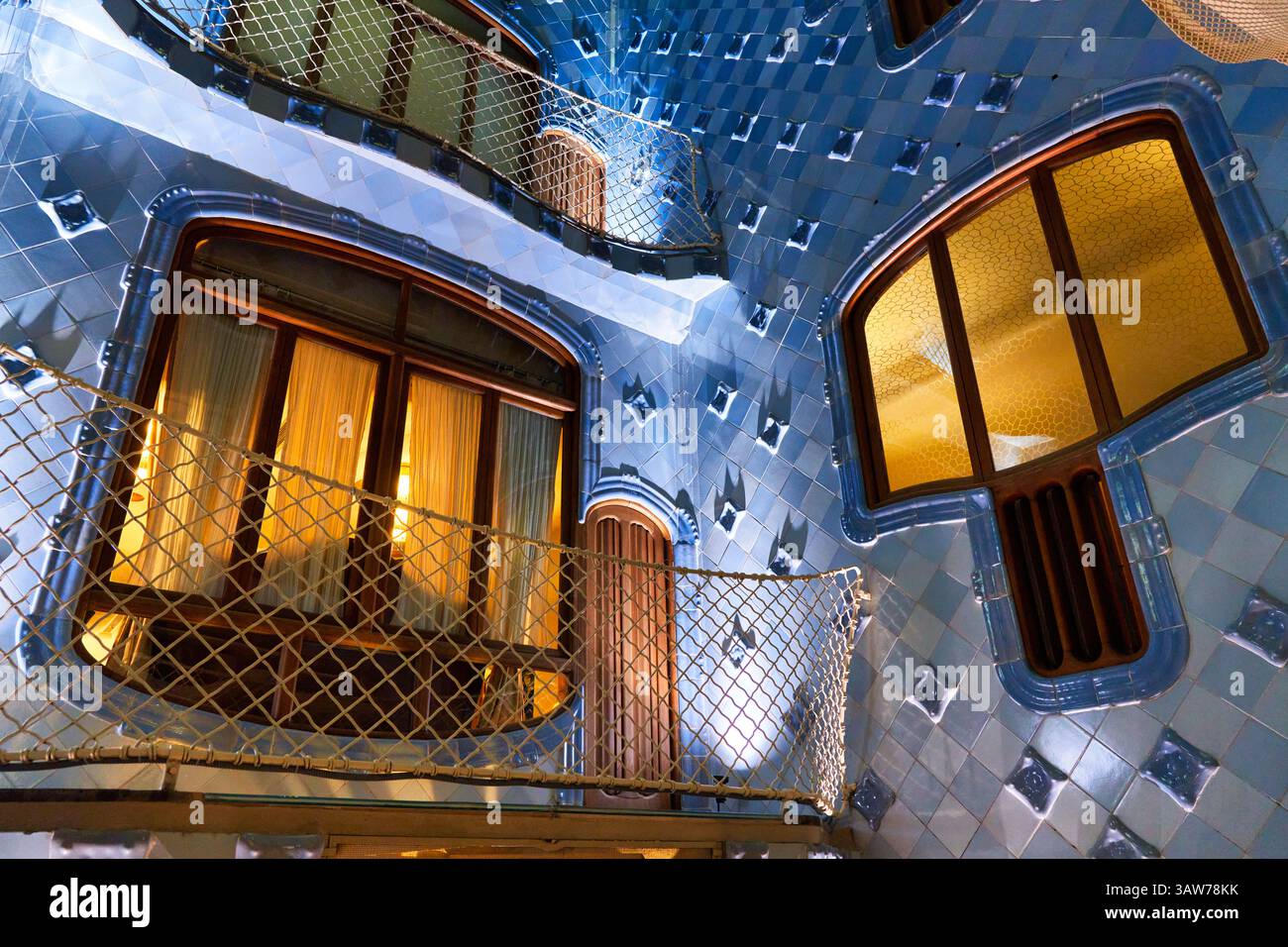 Scala, Casa Batlló, Antonio Gaudi, Patrimonio Mundial de la Unesco, Barcellona, Catalogna, Spagna, Europa Foto Stock