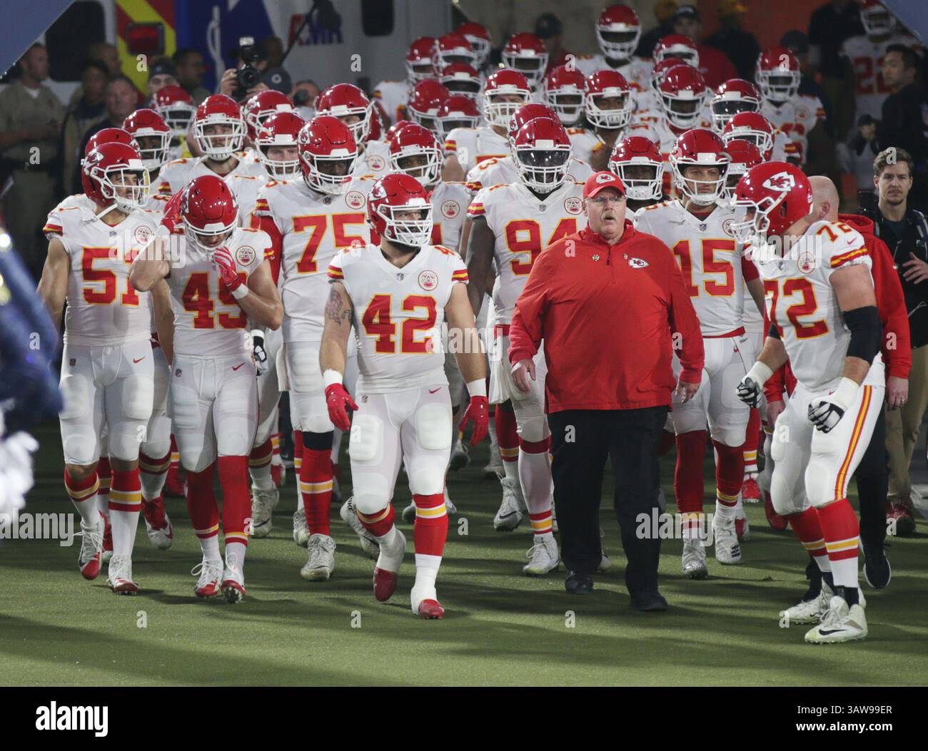19 novembre 2018 - Los angeled, CALIFORNIA, USA - l'allenatore dei Kansas City Chiefs Andy Reid conduce la sua squadra a una partita contro i Los Angeles Rams al Los Angeles Memorial Coliseum lunedì 19 novembre 2018. (Immagine di credito: © K.C. Alfred/San Diego Union-Tribune via cavo ZUMA) Foto Stock