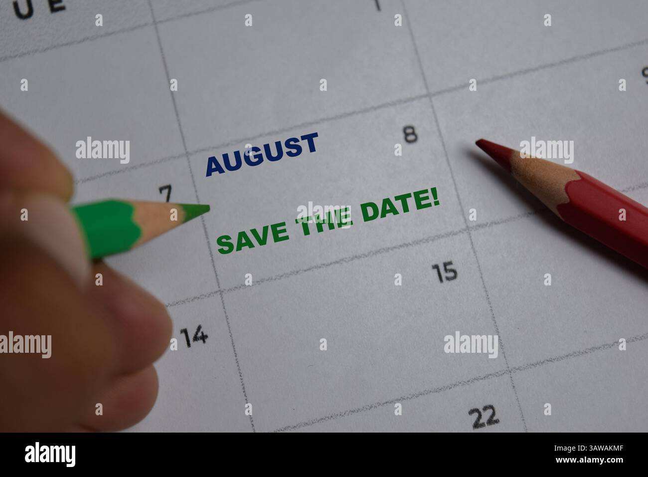 8 agosto. scrittura testo salvare la data nella data del calendario. Salvare la data. Concetto giorno dell'anno. Foto Stock