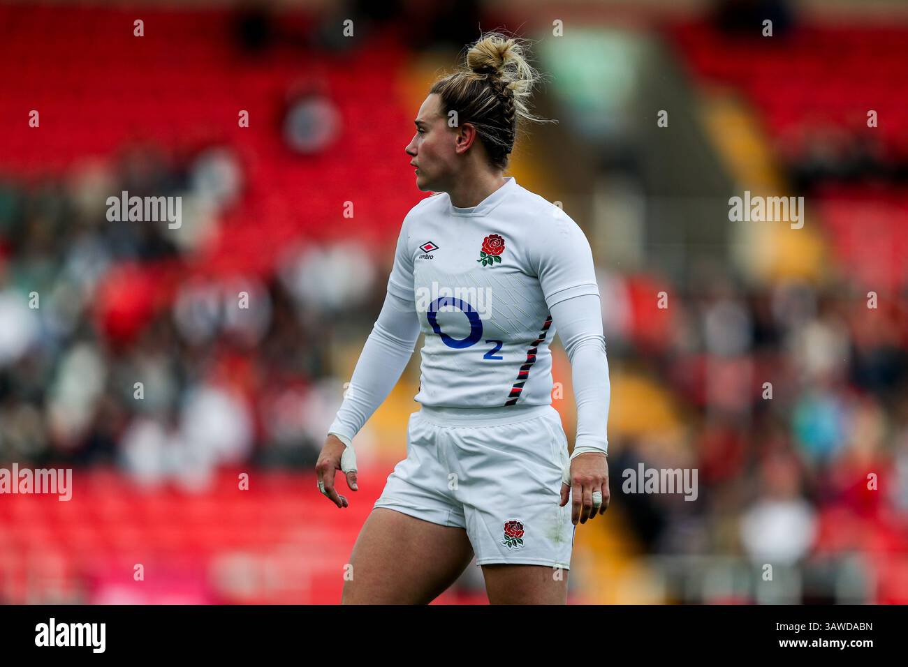 Rosie Galligan of England Women Looks On durante la partita delle 6 Nazioni femminili Guinness 2025 Inghilterra vs Scozia al Mattioli Woods Welford Road Stadium, Leicester, Regno Unito, 19 aprile 2025 (foto di Izzy Poles/News Images) Foto Stock