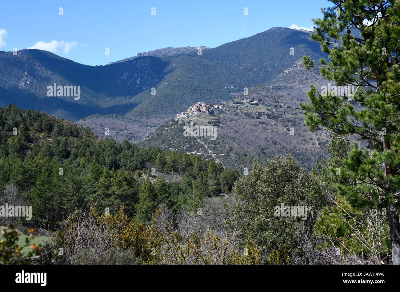 Aristot o Arestothe, vista panoramica. Comune di Pont de Bar, Alt Urgell, provincia di Lleida, Catalogna, Spagna. Foto Stock